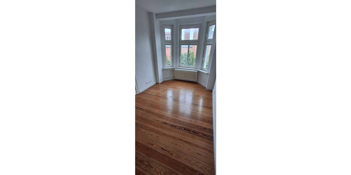 Etagenwohnung Neumünster Innenstadt - 3 Zimmer, 83 m&sup2;, 669&euro; | Angebot:25746371