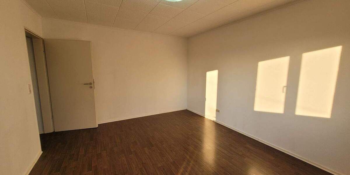 Etagenwohnung Giebelstadt Euerhausen - 4 Zimmer, 113 m&sup2;, 860&euro; | Angebot:24621031