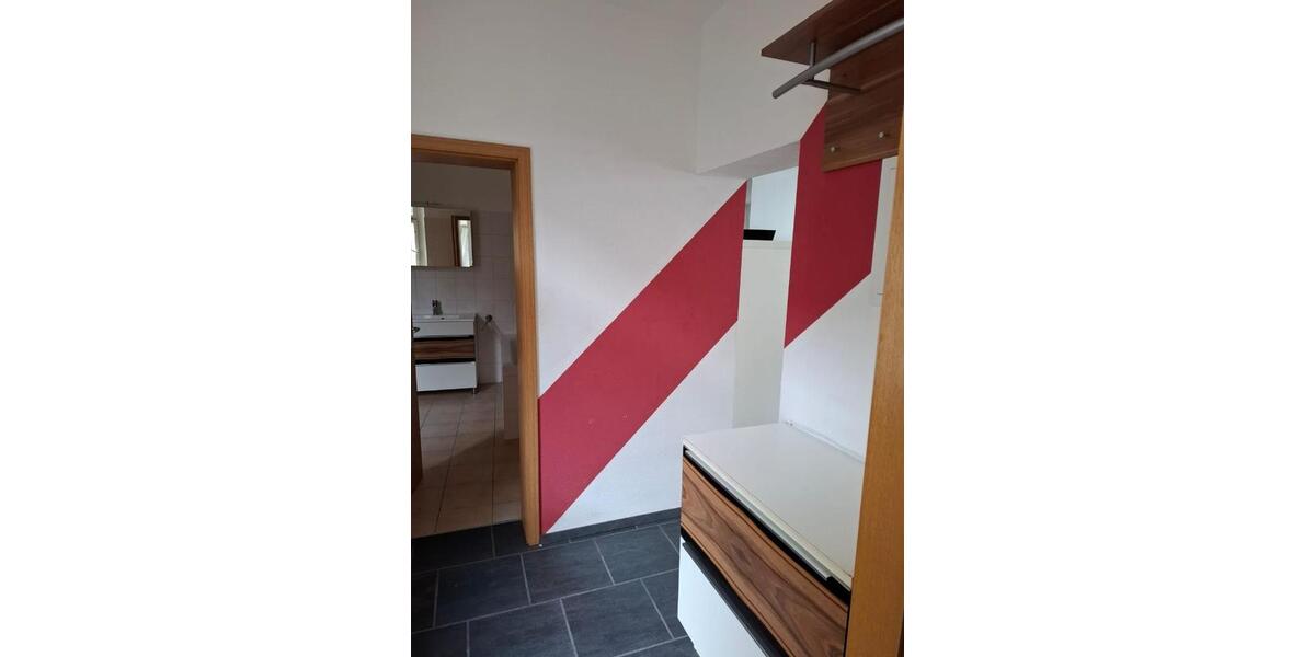 Etagenwohnung Meerane - 2 Zimmer, 55 m&sup2;, 310&euro; | Angebot:26351172