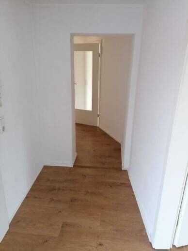 Etagenwohnung Seesen - 4 Zimmer, 105 m&sup2;, 680&euro; | Angebot:25738152