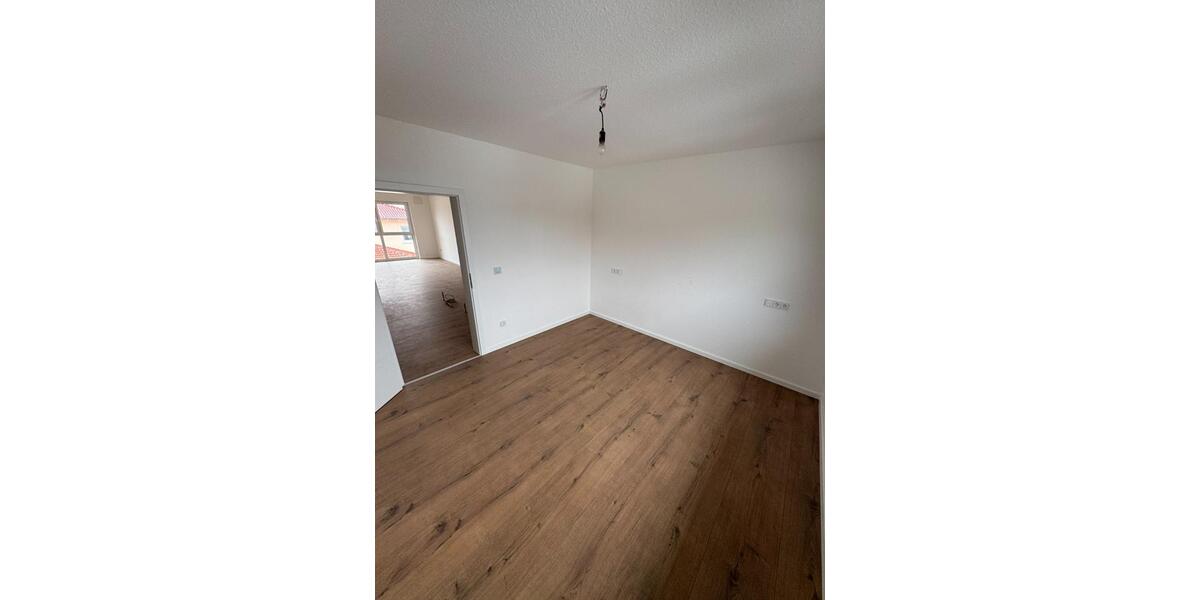Etagenwohnung Burgrieden - 3 Zimmer, 72 m&sup2;, 930&euro; | Angebot:25049699