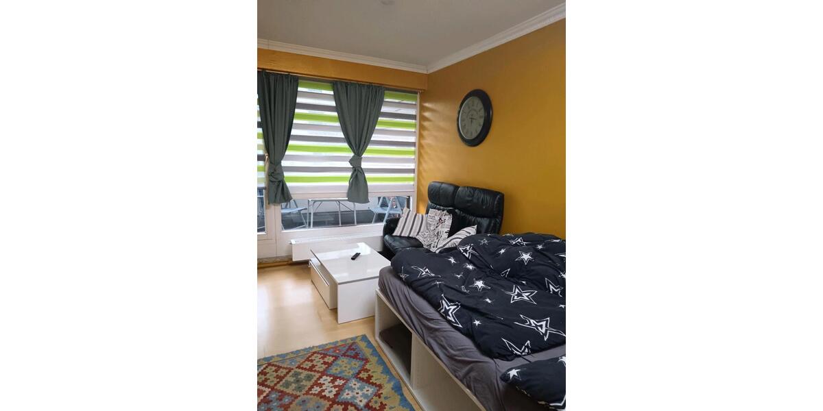 1 Zimmer Apartment möbliert, Balkon, Keller. Warmmiete 1 zimmer