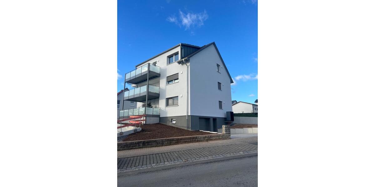 Erstbezug - Helle 95m2 Wohnung mit Balkon 4 zimmer