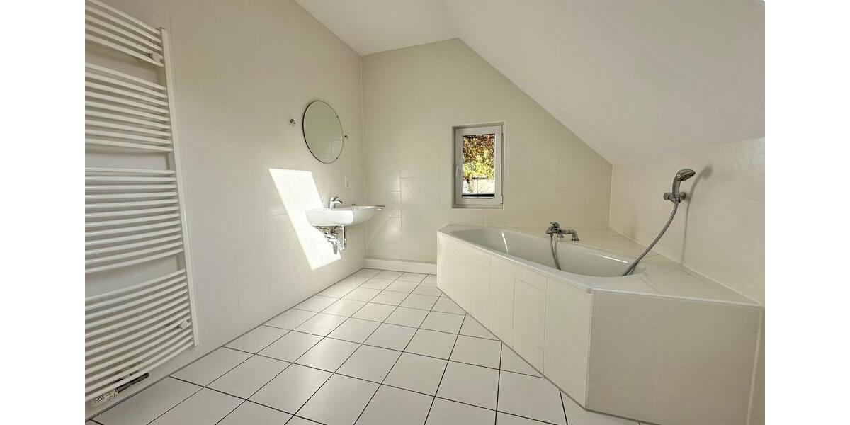 Einfamilienhaus Westerstede - 6 Zimmer, 167 m&sup2;, 1.350&euro; | Angebot:23617306