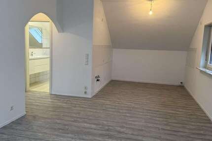 Wohnung Gernsheim - 4 Zimmer, 86 m&sup2;, 1.150&euro; | Angebot:25848851