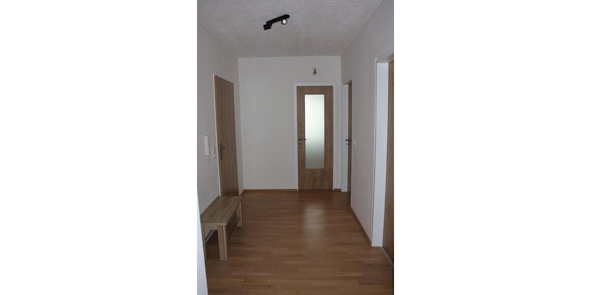Etagenwohnung Burghausen - 2 Zimmer, 63 m&sup2;, 1.050&euro; | Angebot:26701510
