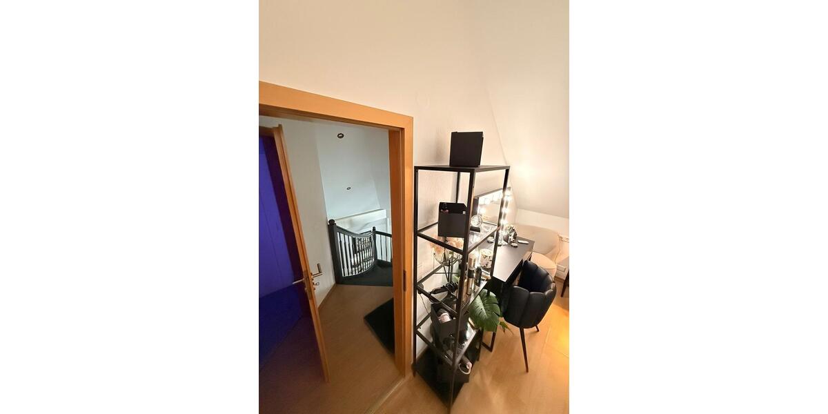 Dachgeschoßwohnung Bad Waldsee - 3 Zimmer, 130 m&sup2;, 1.250&euro; | Angebot:25941992