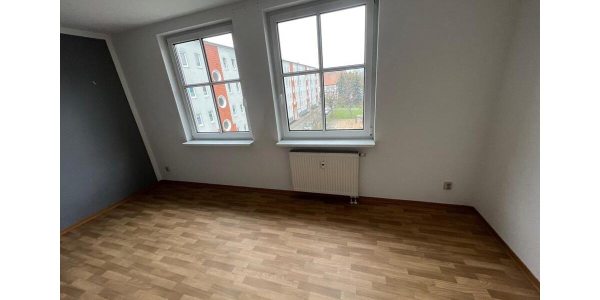 Etagenwohnung Pasewalk - 3 Zimmer, 67 m&sup2;, 550&euro; | Angebot:25151322