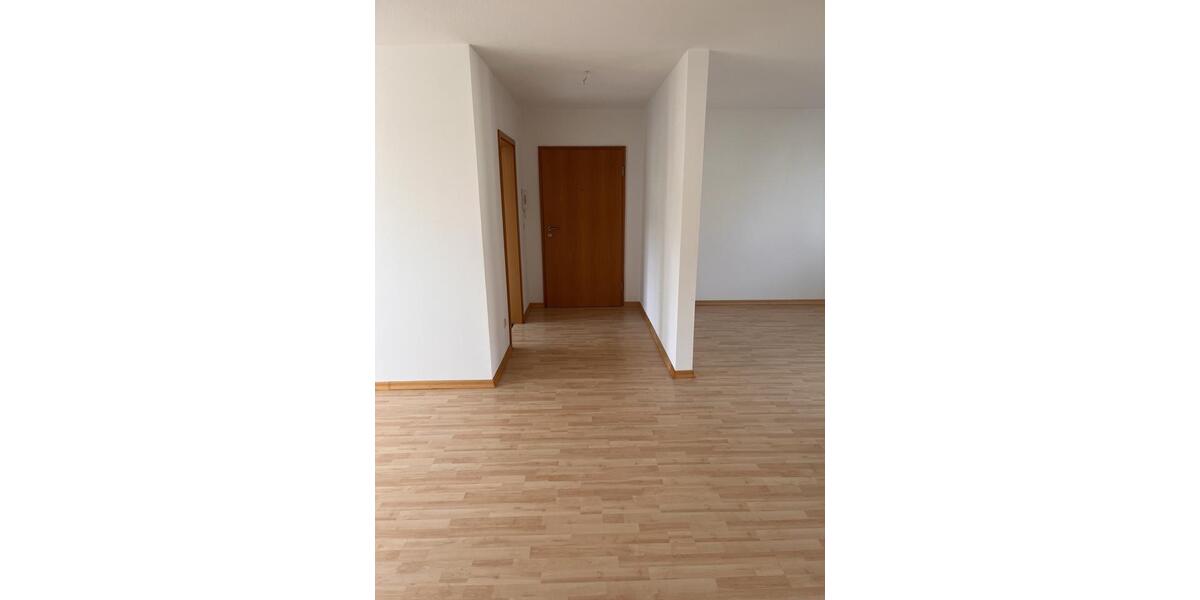 Etagenwohnung Heroldsberg - 3 Zimmer, 83 m&sup2;, 865&euro; | Angebot:25178640