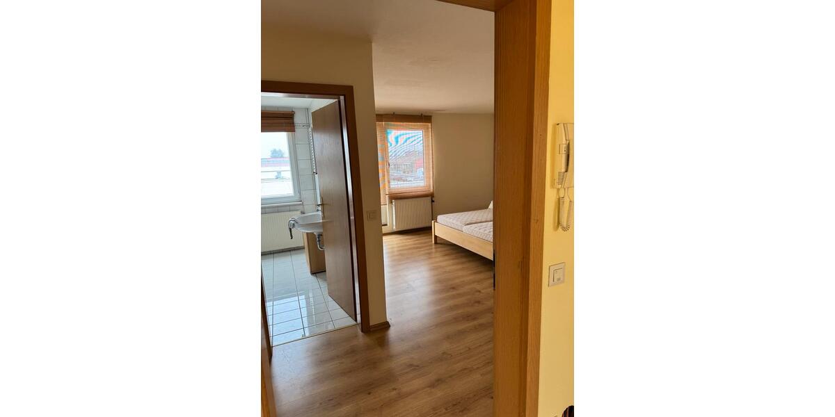 Etagenwohnung Schwandorf - 2 Zimmer, 82 m&sup2;, 849&euro; | Angebot:26620652