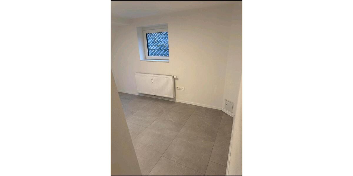 Dachgeschoßwohnung Eberdingen - 3 Zimmer, 75 m&sup2;, 1.100&euro; | Angebot:26125732