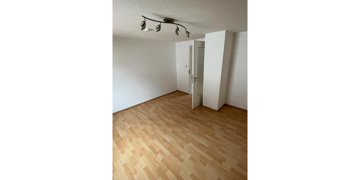 Einfamilienhaus Mitterteich - 2 Zimmer, 65 m&sup2;, 750&euro; | Angebot:26408429