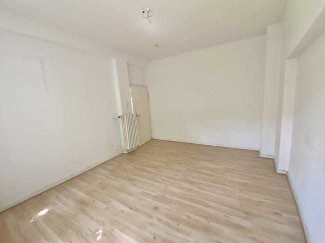 Etagenwohnung Gelsenkirchen - 3 Zimmer, 110 m&sup2;, 660&euro; | Angebot:26663111