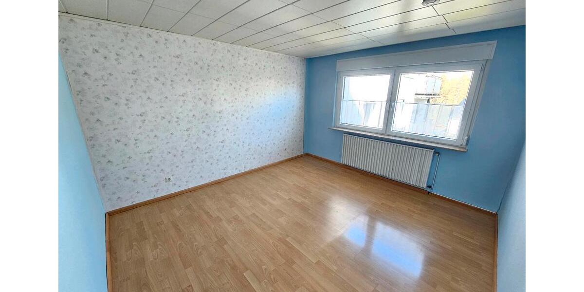 Etagenwohnung Bergneustadt - 3 Zimmer, 77 m&sup2;, 700&euro; | Angebot:26618880