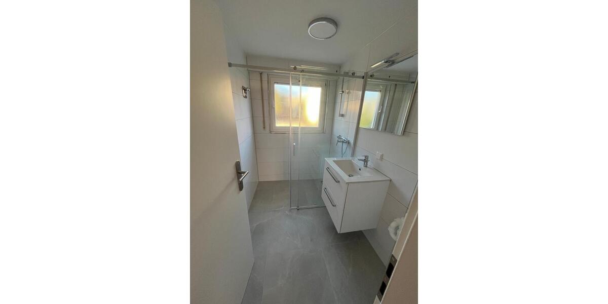 Etagenwohnung Baltmannsweiler - 4 Zimmer, 87 m&sup2;, 1.200&euro; | Angebot:26634518