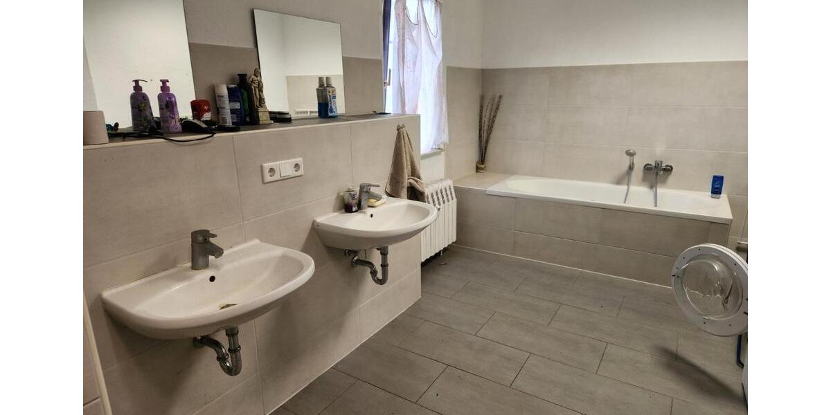 Erdgeschoßwohnung Eisenach - 1 Zimmer, 22 m&sup2;, 450&euro; | Angebot:24526294