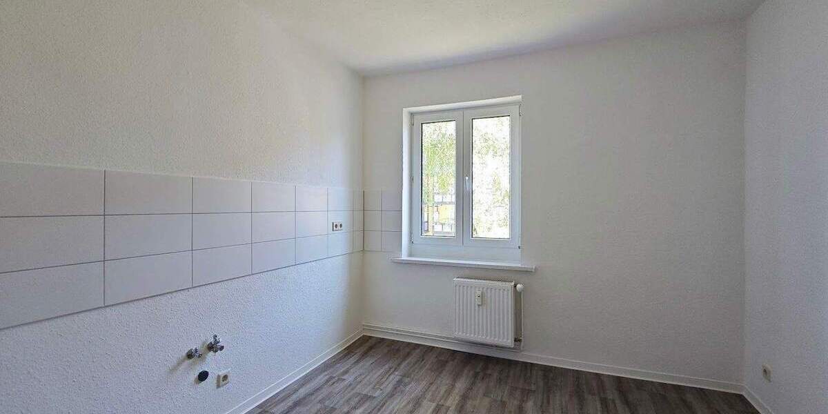 Etagenwohnung Zeitz - 2 Zimmer, 56 m&sup2;, 329&euro; | Angebot:24450851