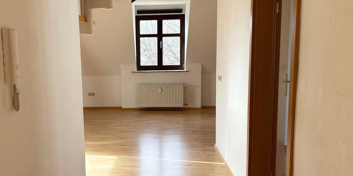 Etagenwohnung Dresden Klotzsche - 3 Zimmer, 69 m&sup2;, 665&euro; | Angebot:26154796