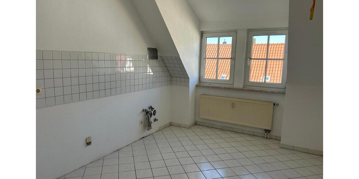 Dachgeschoßwohnung Burg - 3 Zimmer, 56 m&sup2;, 348&euro; | Angebot:25178755