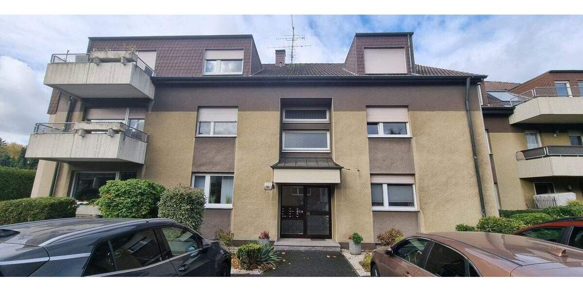 TOP GELEGENHEIT!!! RENOVIERTE + TOP AUFGETEILTE 3 ZIMMER DACHGESCHOSS WOHNUNG mit BALKON in OBERHAUSEN - ALSFELD!!! 3 zimmer