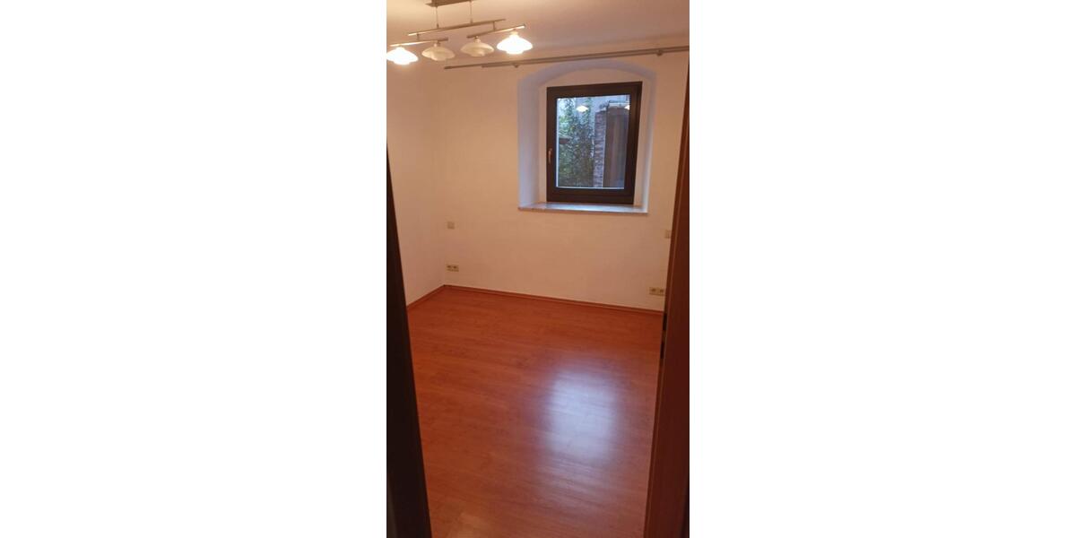 Erdgeschoßwohnung Löbau - 2 Zimmer, 45 m&sup2;, 360&euro; | Angebot:24853457