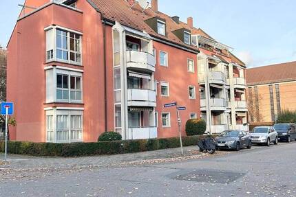 ***AB SOFORT VERFÜGBAR*** TOP GEPFLEGTE 3 ZIMMER WOHNUNG MIT BALKON UND TG-STELLPLATZ 3 zimmer