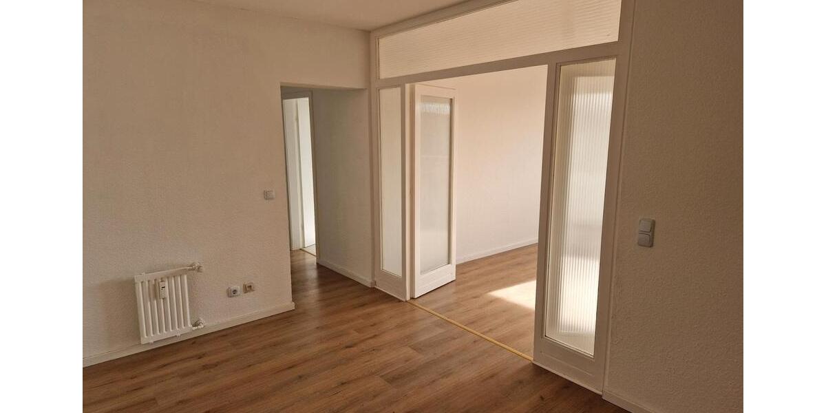 Etagenwohnung Bergneustadt - 3 Zimmer, 79 m&sup2;, 634&euro; | Angebot:24802216