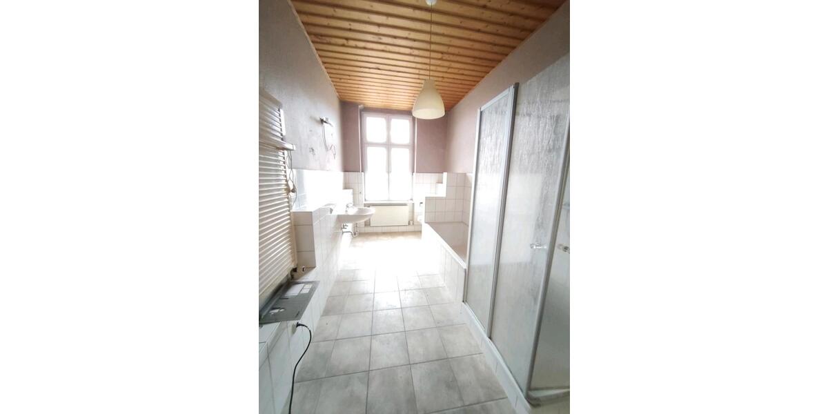 Etagenwohnung Aue-Bad Schlema Bad Schlema - 4 Zimmer, 133 m&sup2;, 665&euro; | Angebot:24977607