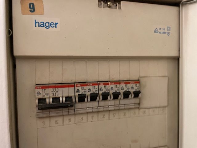 2-Zimmer-Wohnung (mit Wintergarten und Tiefgaragenstellplatz)