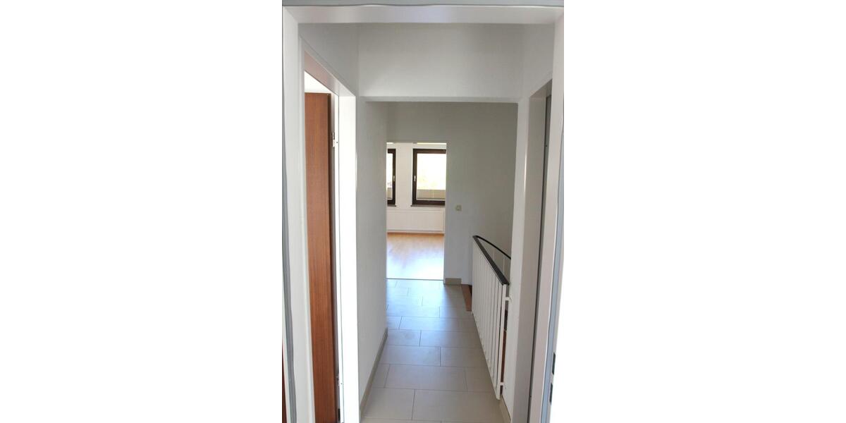 Einfamilienhaus Pinneberg - 5 Zimmer, 131 m&sup2;, 2.000&euro; | Angebot:26043862