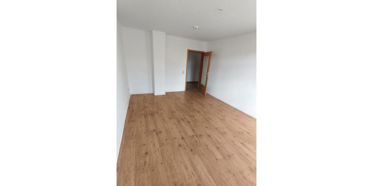 Etagenwohnung Pirna - 2 Zimmer, 61 m&sup2;, 439&euro; | Angebot:25902815