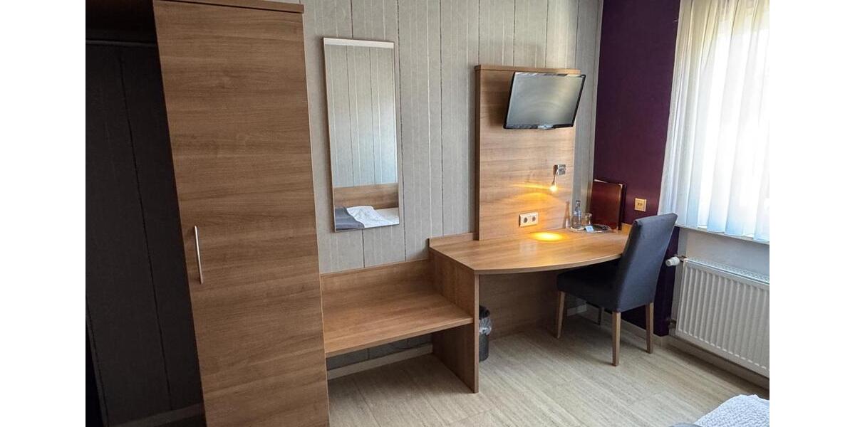 Wohnen auf Zeit Herbrechtingen - 14 Zimmer, 20 m&sup2;, 500&euro; | Angebot:25959741