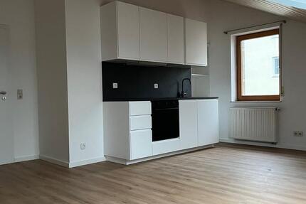 Wohnung Walheim - 3 Zimmer, 80 m&sup2;, 850&euro; | Angebot:25044507