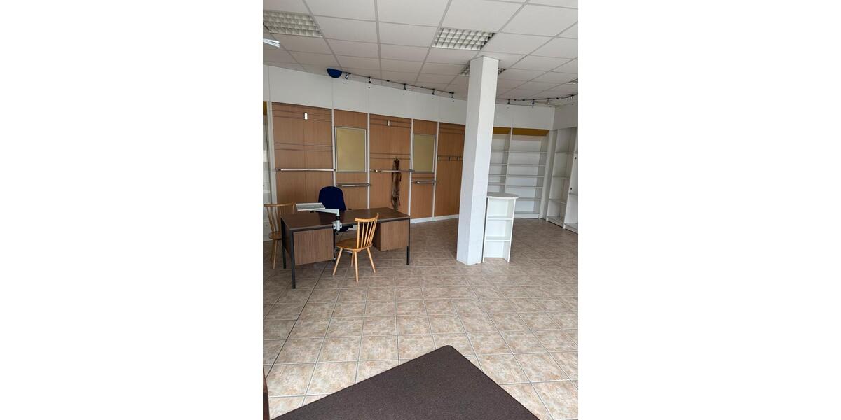 Gewerbeobjekt Nordenham - 700&euro; | Angebot:26092355