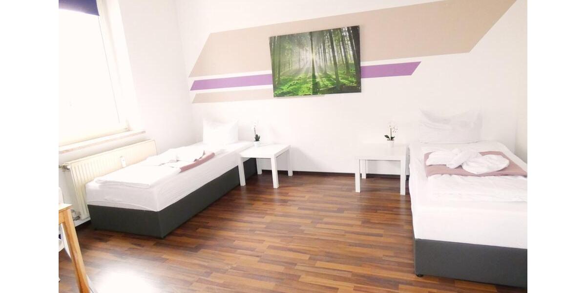 Wohnen auf Zeit Schwandorf - 3 Zimmer, 110 m&sup2;, 130&euro; | Angebot:18427588