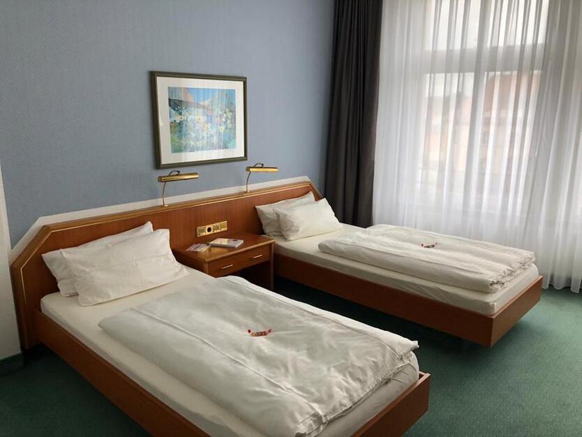 TOP MONTEURHotel City Best ab 30€ pPNacht