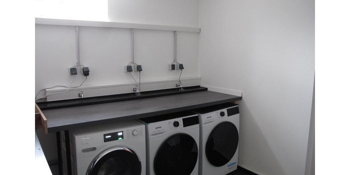 Wohnen auf Zeit Plochingen - 4 Zimmer, 11 m&sup2;, 400&euro; | Angebot:26342202
