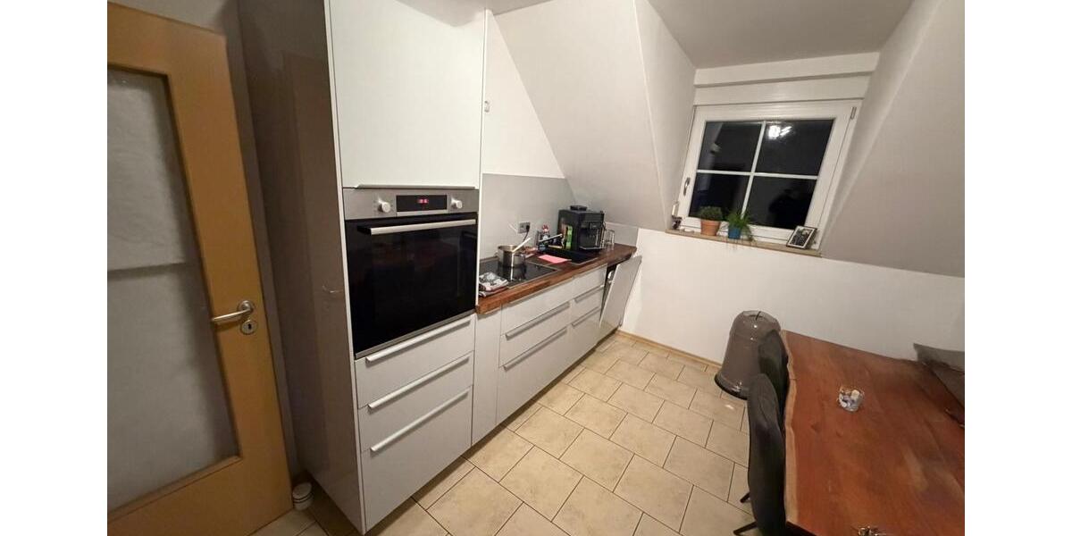 Dachgeschoßwohnung Schwandorf - 3 Zimmer, 78 m&sup2;, 730&euro; | Angebot:25619472
