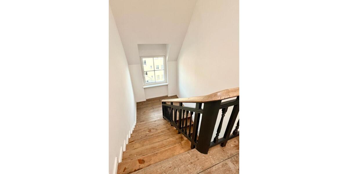 Dachgeschoßwohnung Berlin Treptow-Köpenick - 3 Zimmer, 87 m&sup2;, 1.700&euro; | Angebot:26701136