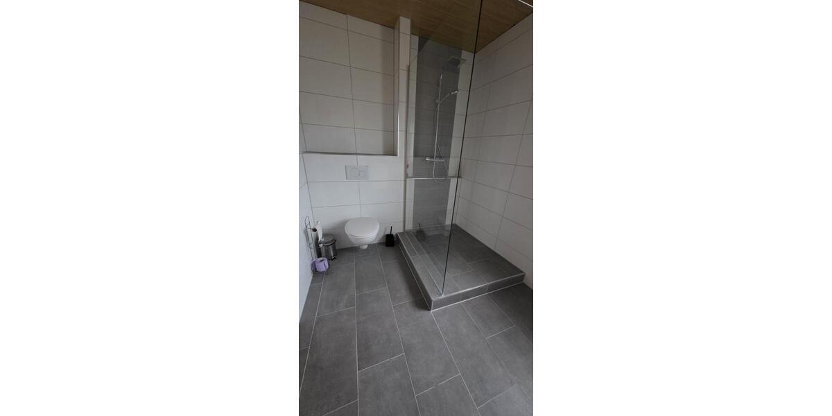 Etagenwohnung Nalbach - 5 Zimmer, 186 m&sup2;, 900&euro; | Angebot:25856540