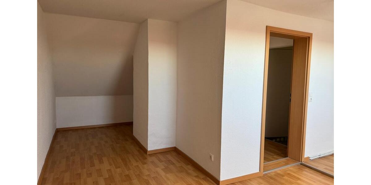 Etagenwohnung Strehla - 3 Zimmer, 73 m&sup2;, 447&euro; | Angebot:22212143