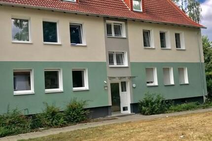 kleine aber feine, sanierte 3-Zi-Dachgeschosswohnung mit großem Balkon zimmer