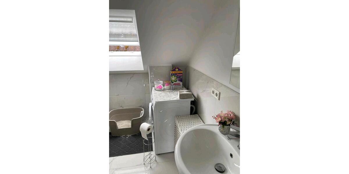 Dachgeschoßwohnung Köln Porz - 3 Zimmer, 60 m&sup2;, 1.200&euro; | Angebot:26605424