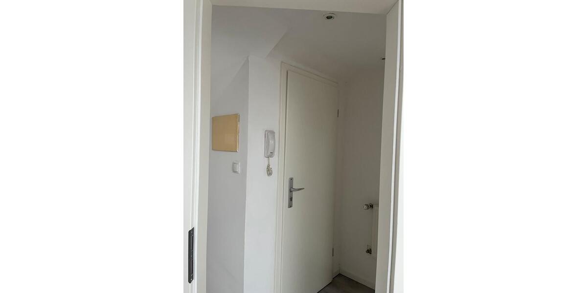 Dachgeschoßwohnung Kaiserslautern Bahnheim - 1 Zimmer, 45 m&sup2;, 590&euro; | Angebot:25941917