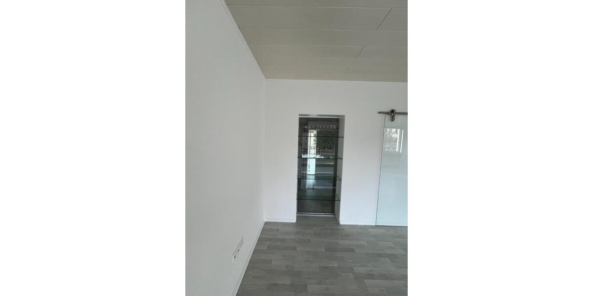 Etagenwohnung Hannover Vahrenwald-List - 3 Zimmer, 93 m&sup2;, 1.255&euro; | Angebot:26087046
