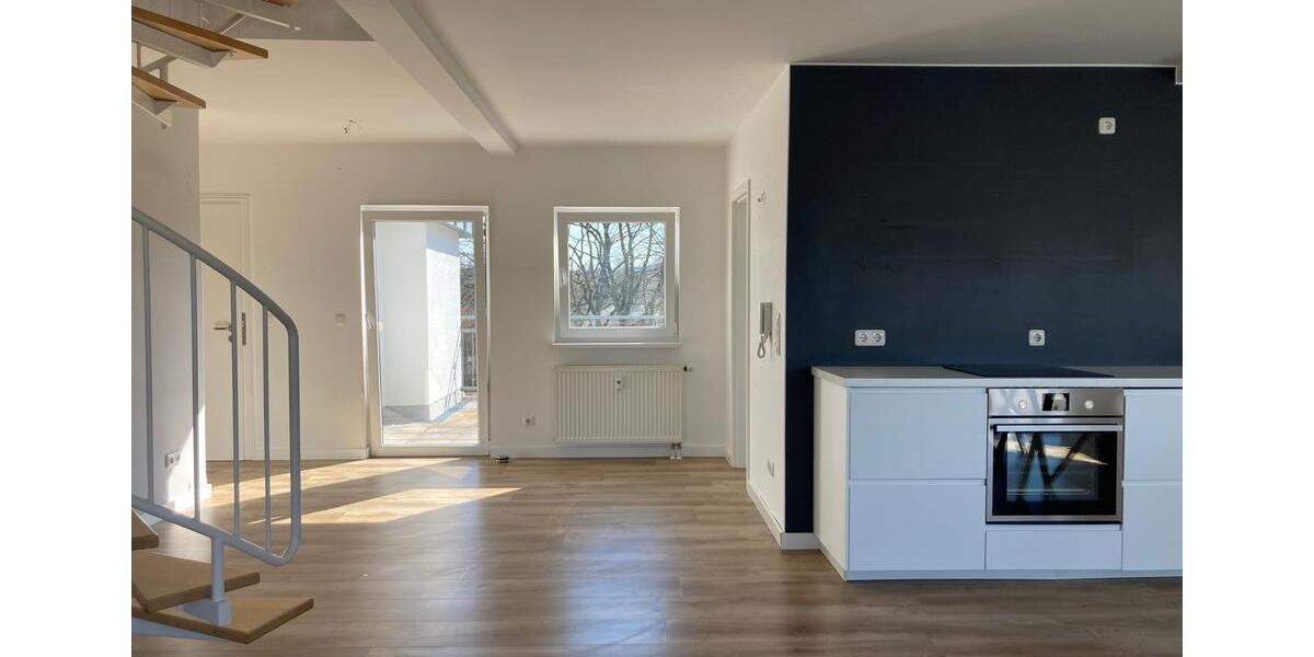 Moderne Penthouse-Gewerbefläche in Feldrandlage in Großostheim 2 zimmer