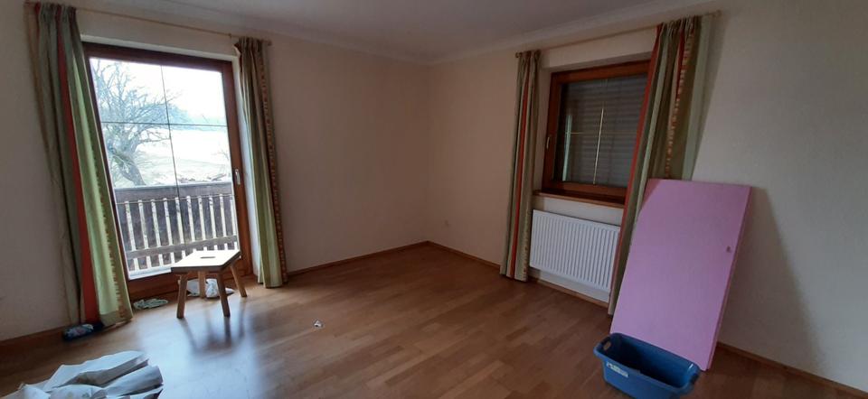 Etagenwohnung Perach - 4 Zimmer, 130 m&sup2;, 1.000&euro; | Angebot:25932591