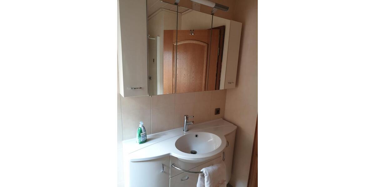 Wohnen auf Zeit Spangenberg - 3 Zimmer, 100 m&sup2;, 19&euro; | Angebot:19160284