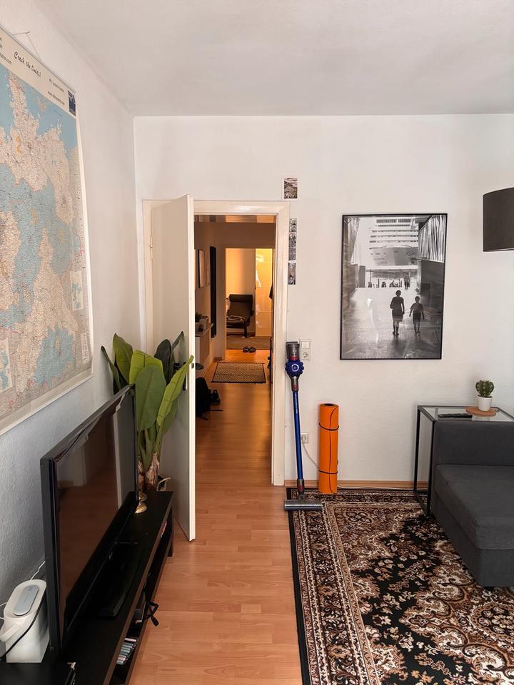 UNTERMIETE - Vollmöblierte 2 Zimmer Wohnung in Pempelfort