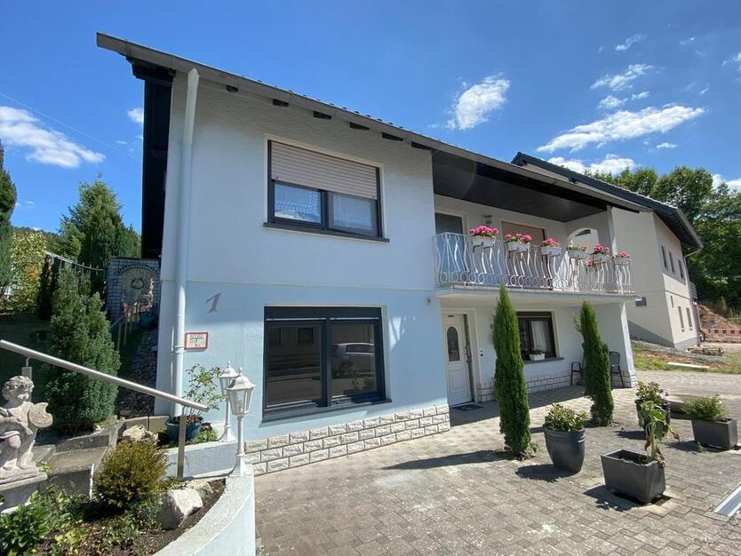 Neu Renovierte Wohnung in Bruchmühlbach 80 qm